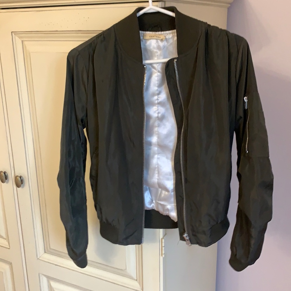 Bomber jacket